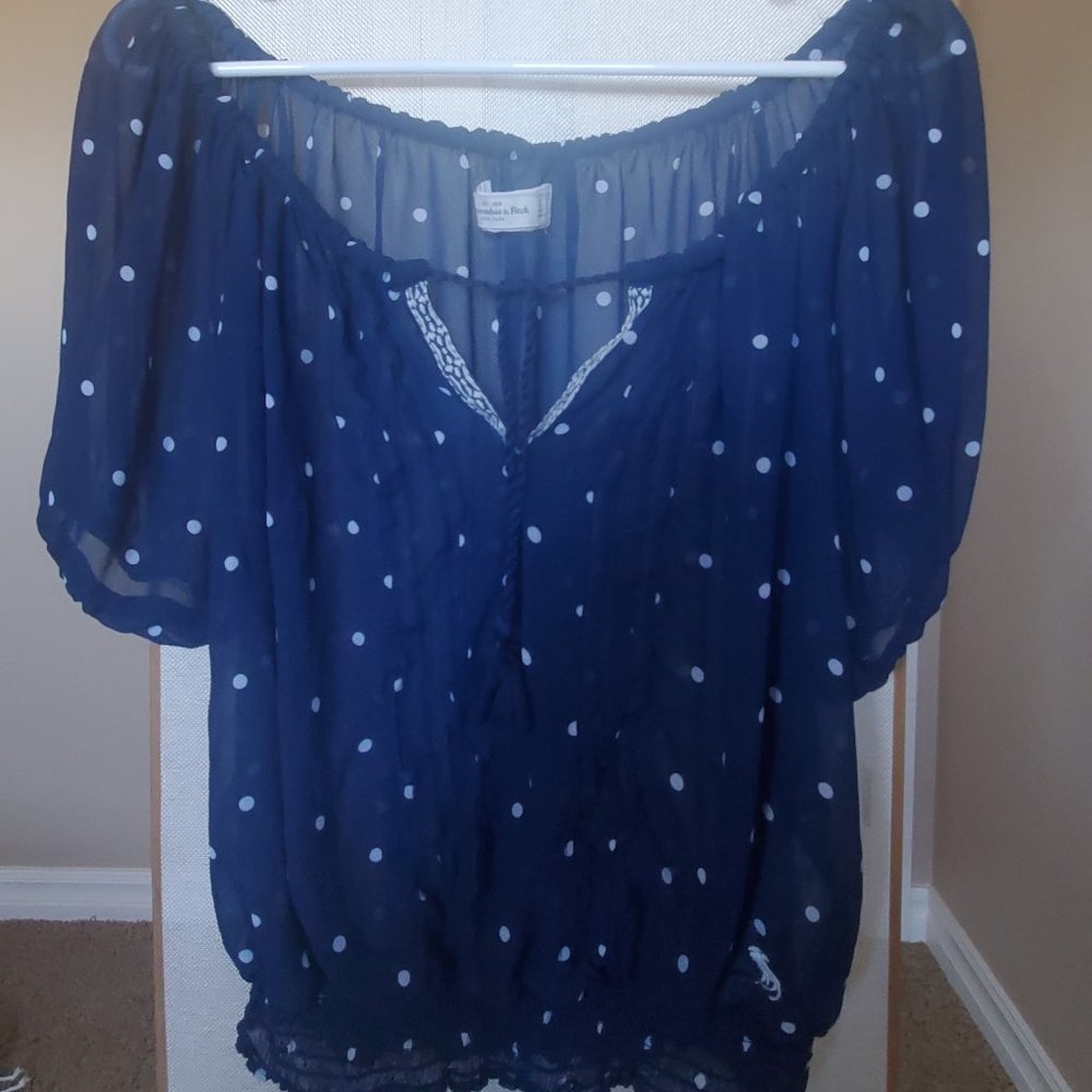 Abercrombie & Fitch Polka Dot Blouse Size Small